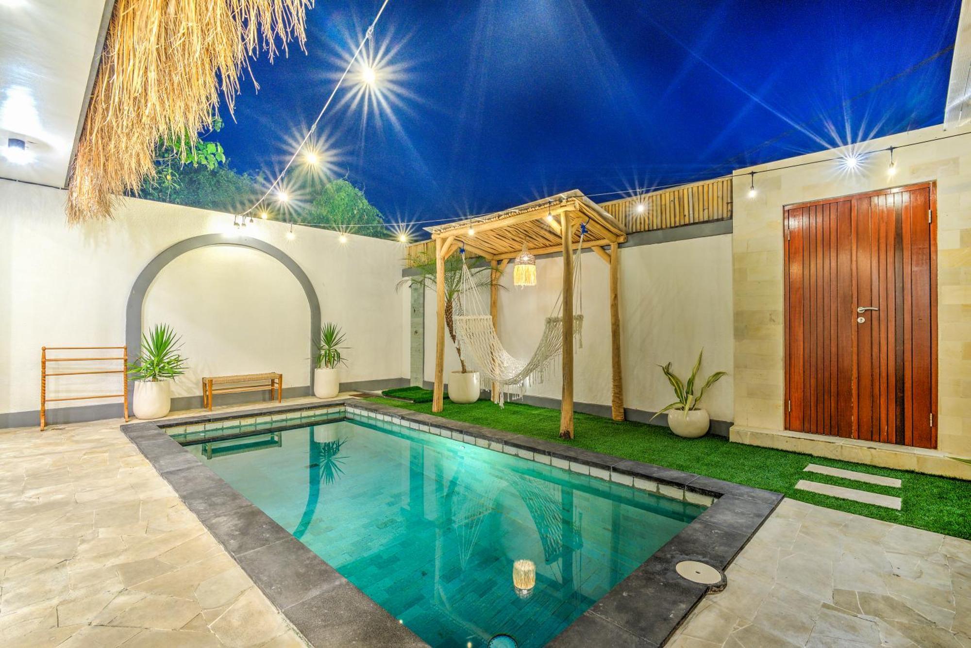 Esha Iii Villa Seminyak (Bali)